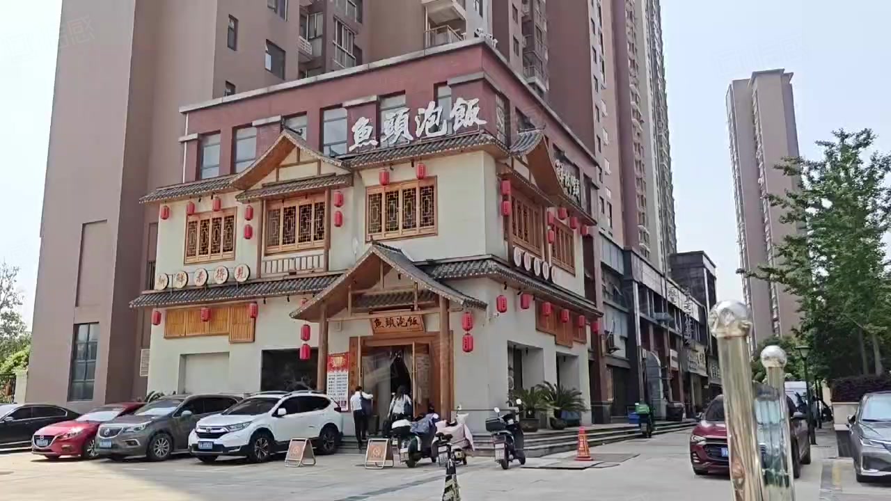 武昌区 - 粮道街 马蹄营19号交通餐厅银行酒店地铁公交a小东门距离