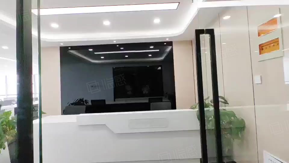 (出租) 凤十二地铁口凯瑞大厦367.8平六加一格局超大办公区