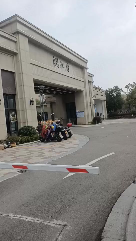 查看全部图片(10张)位置 - 海曙区 - 南门 永达路(尹江路段)交通餐厅