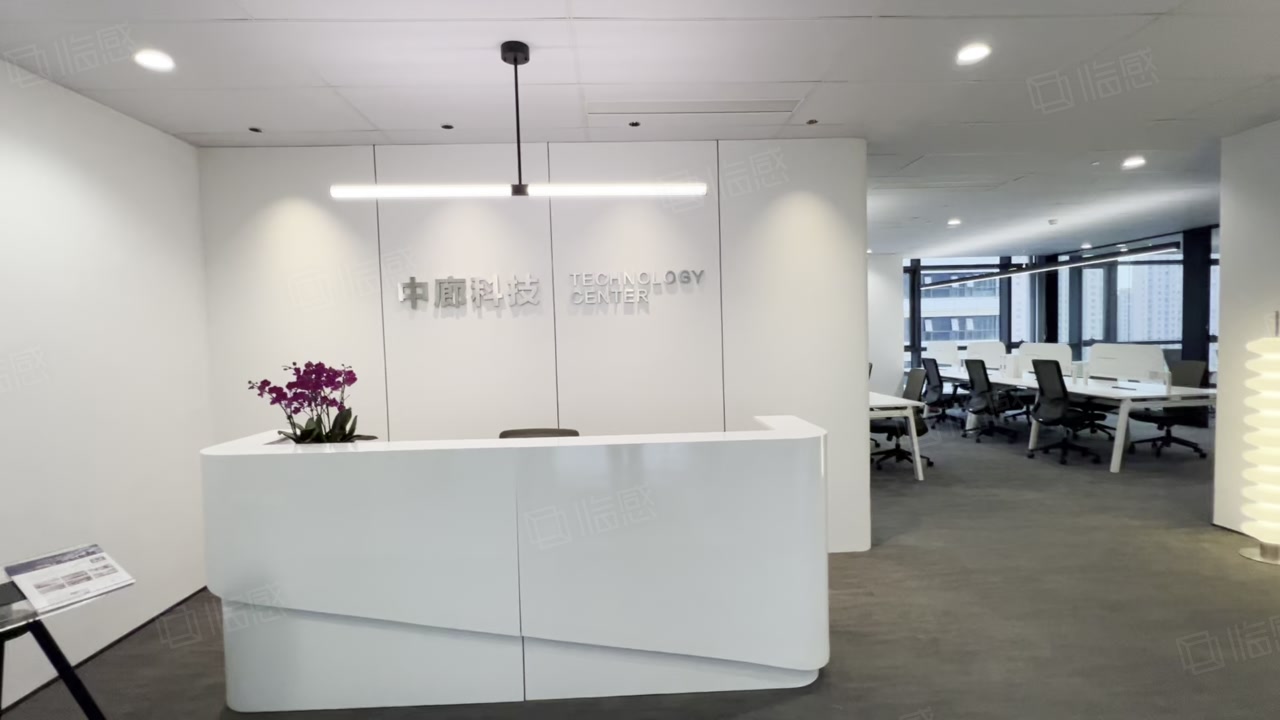 【15图】中廊大厦 一线江景 户型方正 精装带家具 ,四