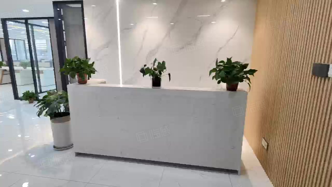 双采光380平档次装修楼下地铁东方豪景大厦甩,西安经开区西安第三医院