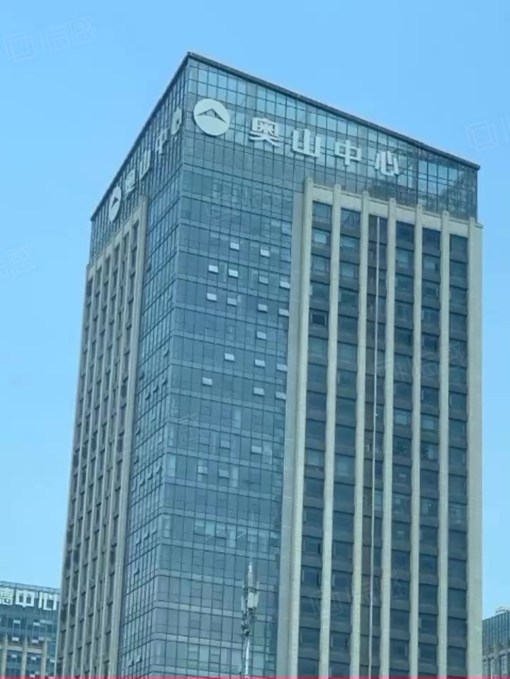 【13图】光谷中心城纯写,中建国彩对面,奥山世纪城近.