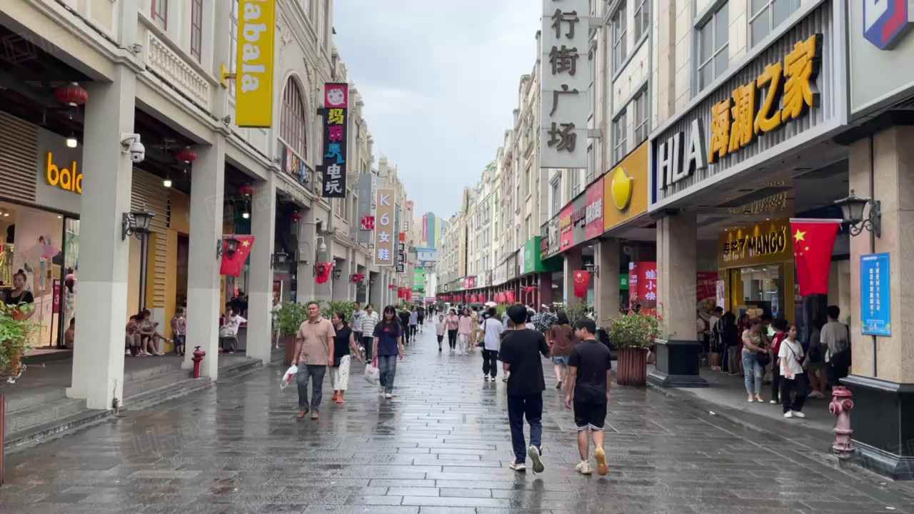 三街两巷t字路口 112平 商业街区,南宁兴宁朝阳百盛步行街广场商铺