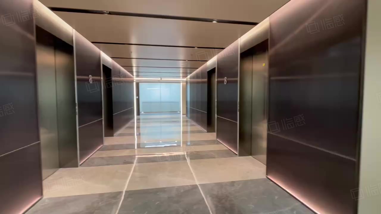 麓湖国际电梯间17图片