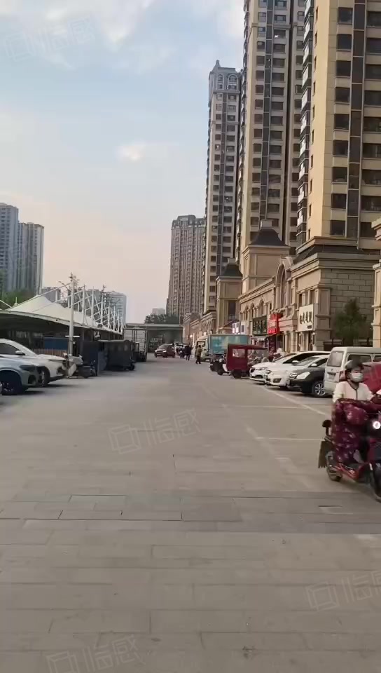 【8图】易转 龙泽园小区门口快递超市一体转让,有烟证,菏泽牡丹万达