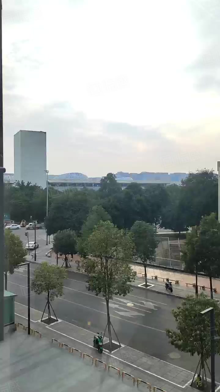 中坝 万家湾 成都西站精装带家具loft房东出租,成都青羊外光华龙湖西