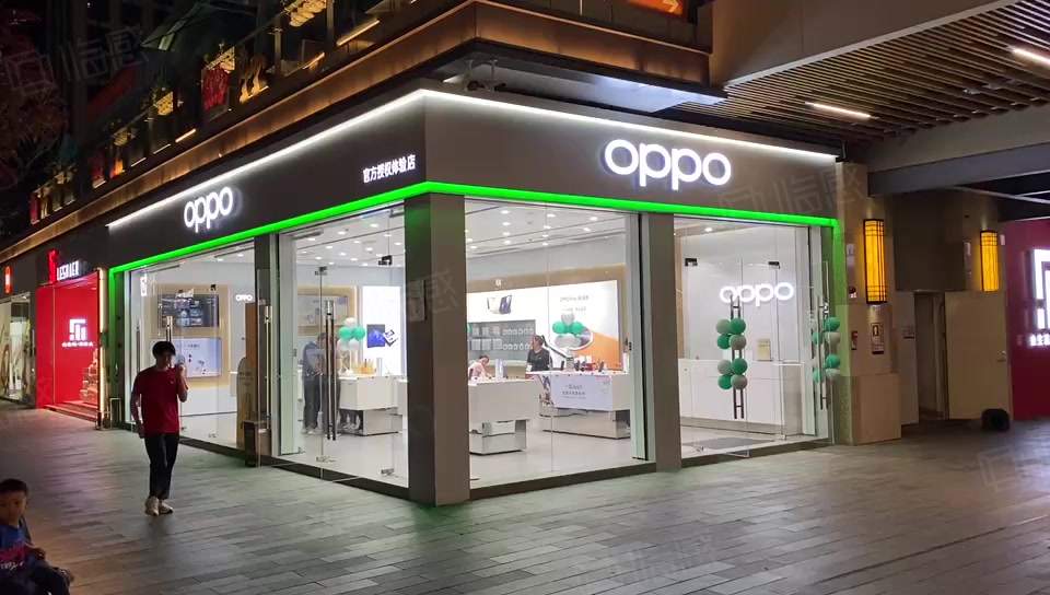 转角位带品牌oppo租约年租16万,租金回十厘,深圳龙华大浪大浪时代购物