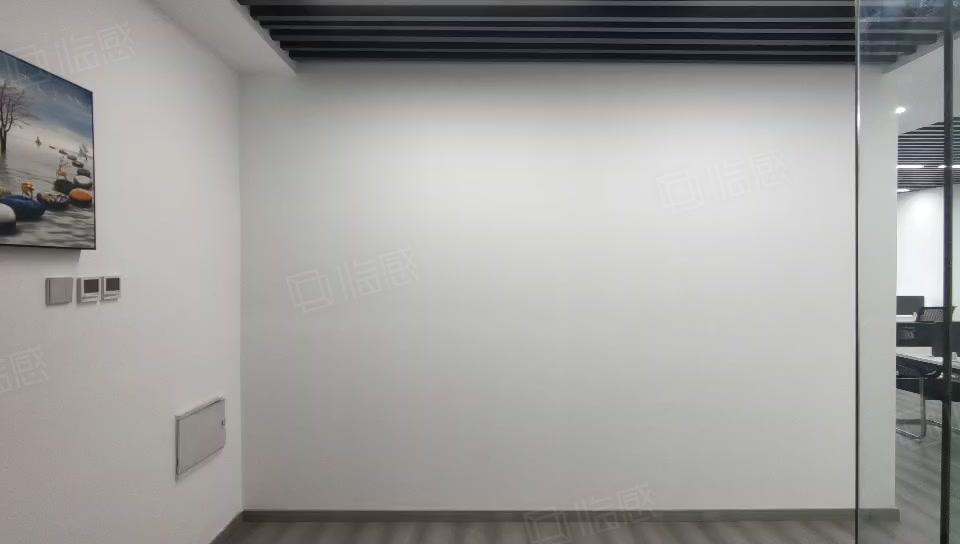 老板急租!地铁上建!送家具!看房随时!
