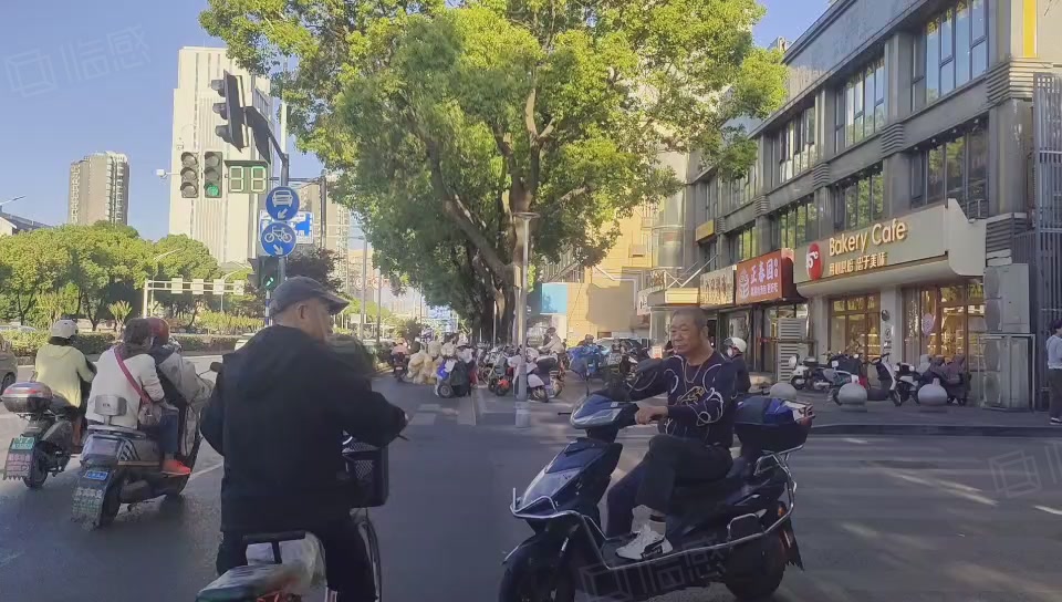 (出租) 水西门大街沿街足疗旺铺出租 无转让费 先到先得