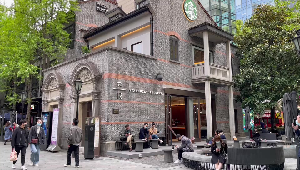 十字路口大转角,年租金80万,大外摆,上海黄浦鲁班路上海新天地南北里