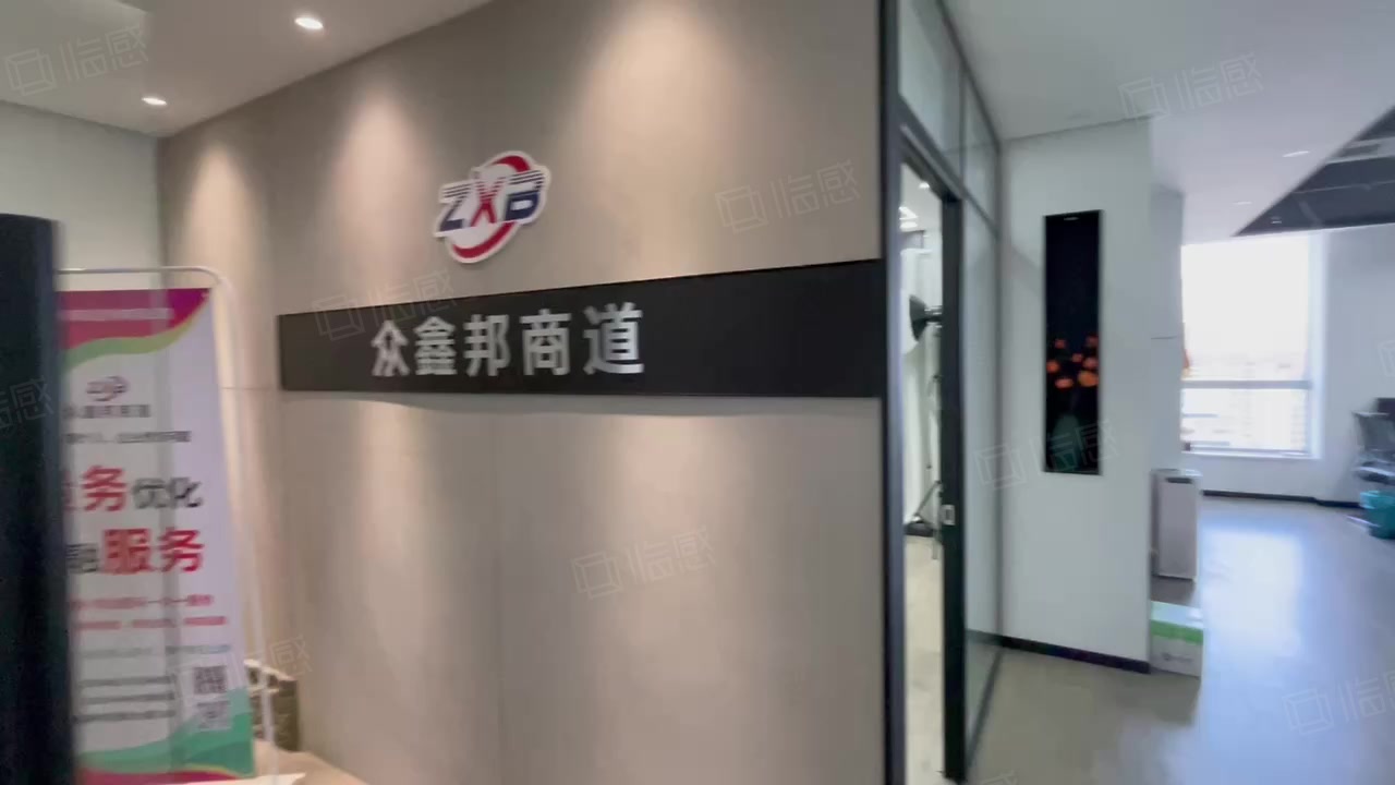 【11图】(免中)万达,电梯口,带家具,慧和大厦200平,随时看,宁波鄞州