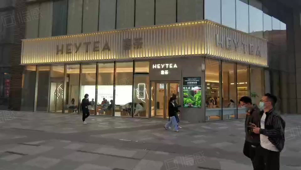 (出售) (急售)二七万达金街入口铺 超大玻璃幕墙 双侧展示 人流必经