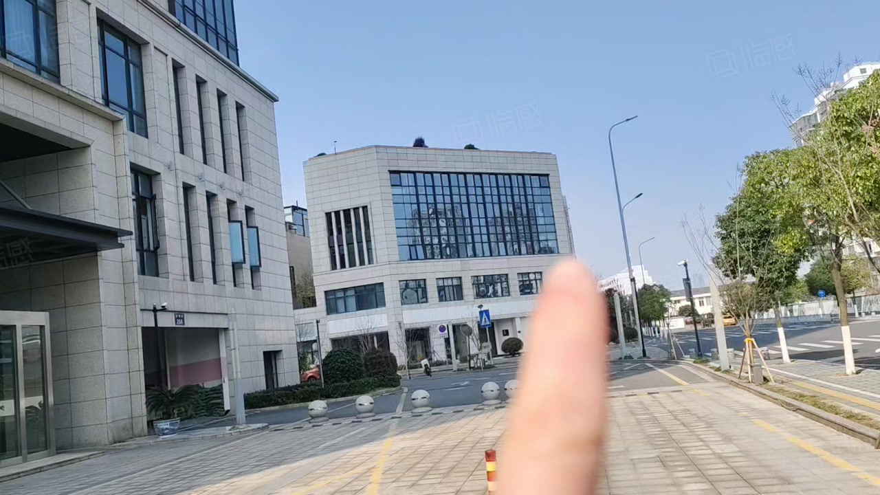 查看全部图片(15张)位置 - 鄞州区 - 东柳 宁穿路交通餐厅银行酒店