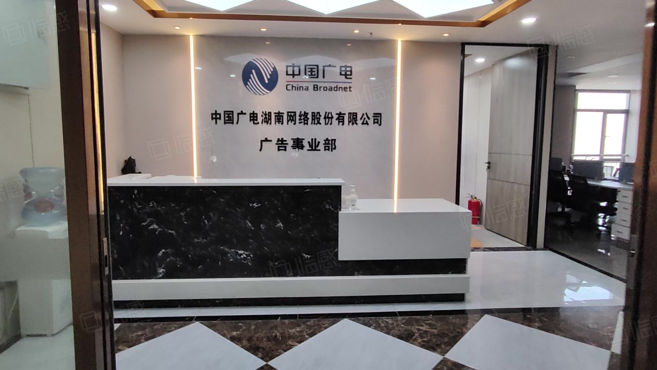 【7图】马栏山板块正地铁口广电中心 月湖315平精装带家具4加40卡