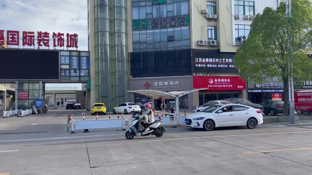 【11图】12万买一套商铺 办公外卖 中嘉装饰城 市场蕞低,泰州海陵京泰