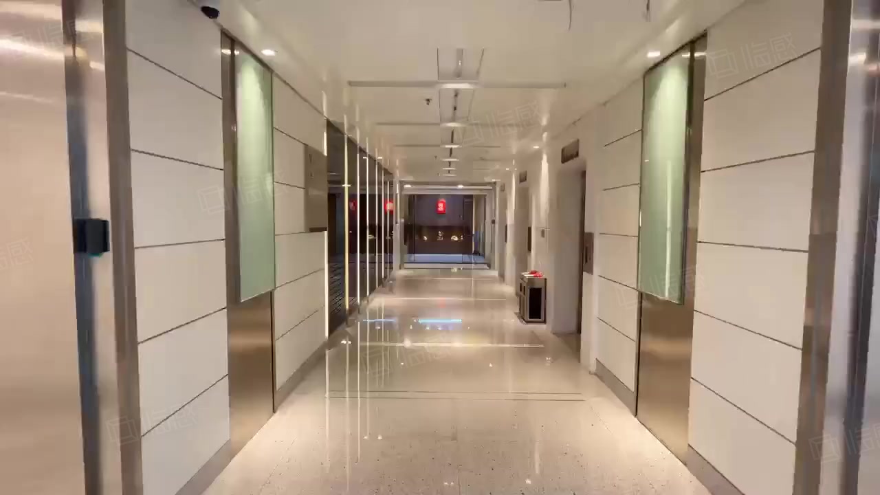 凤凰大厦200平 仅1.2万包物业包税