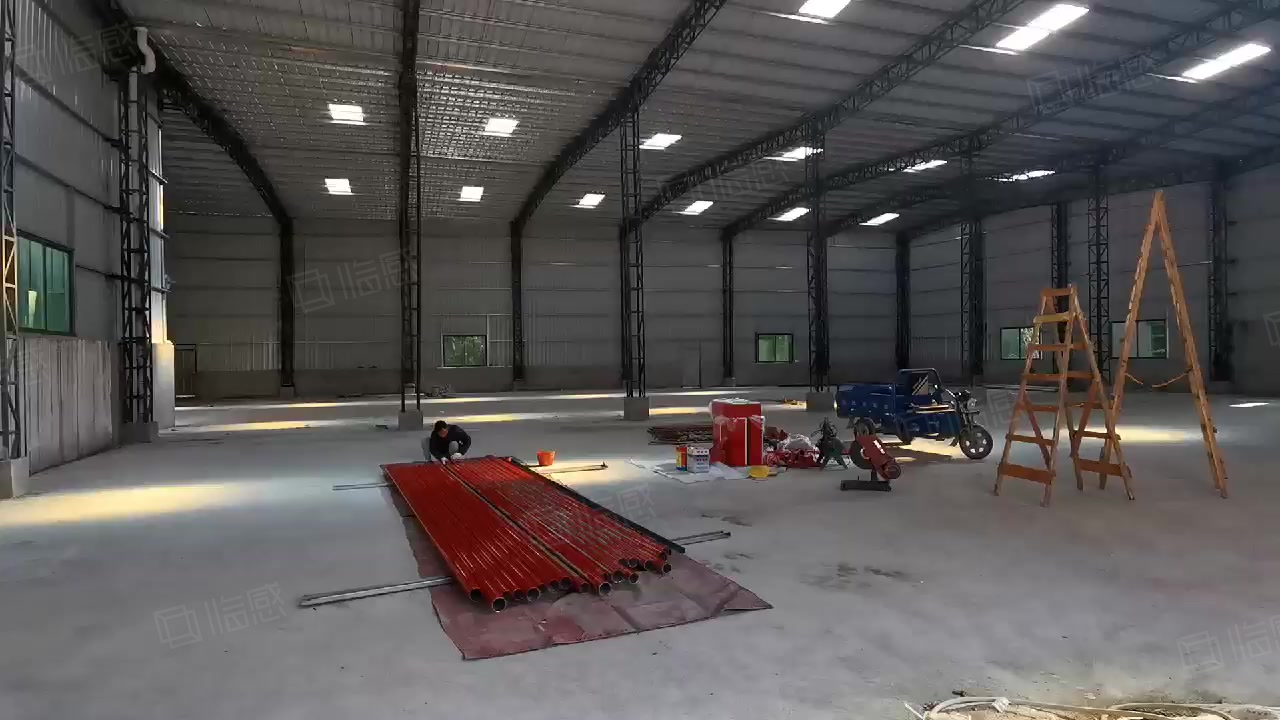 茶山京山附近全新小独院单一层厂房1600带卸货平台