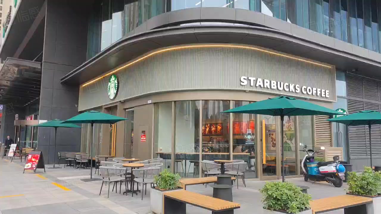 转角星巴克!年租26万!