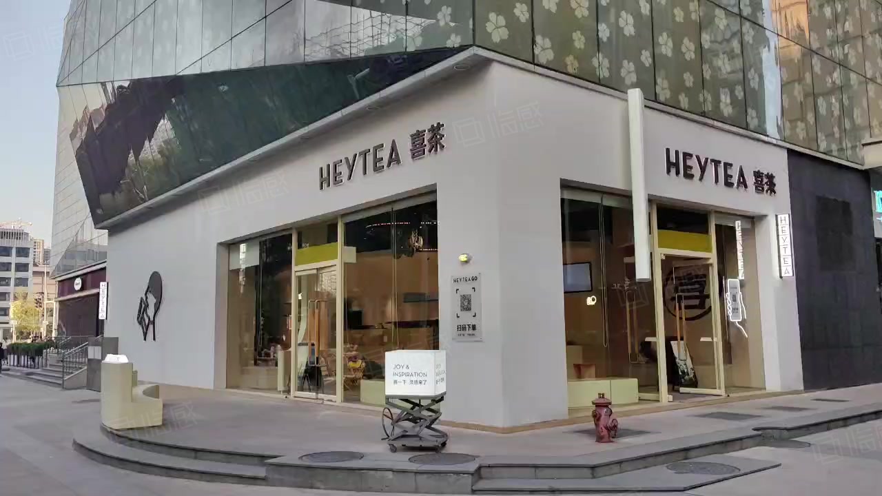 喜茶承租丨十字路口临街丨展示效果极好丨随时可看,武汉洪山光谷广场