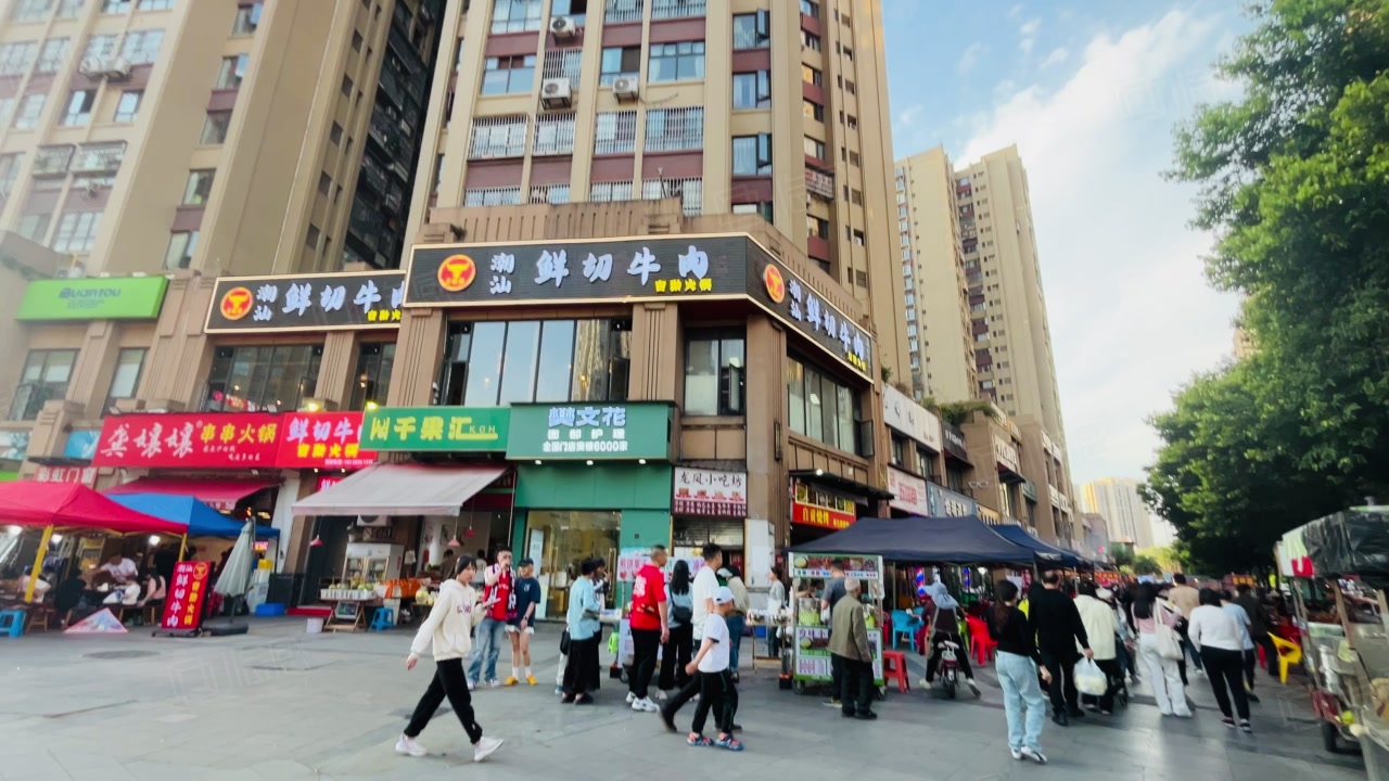 (出售) 地铁口二楼餐饮旺铺折价急售(年收19.8万)成熟双边街 证齐