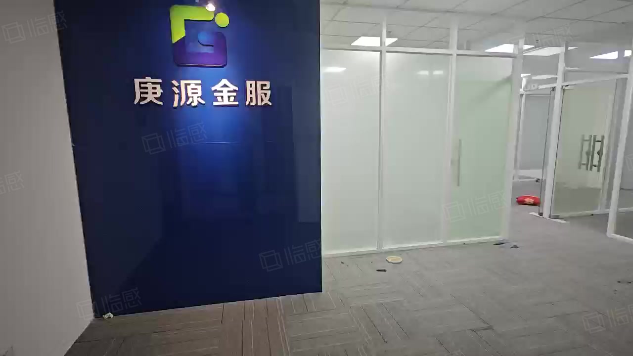 【11图】福明地铁口!东城国际155平朝南4500元 4个,.